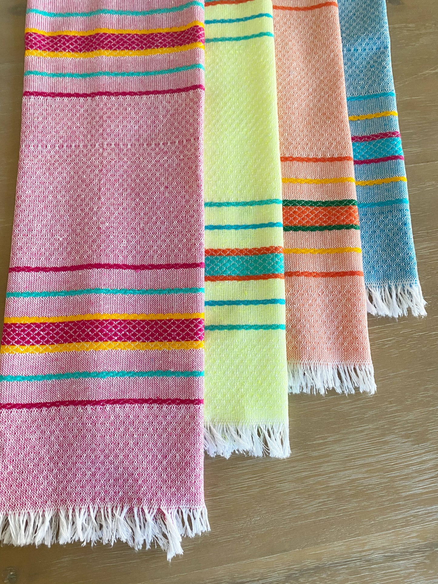 Bright colored napkins - set of 4