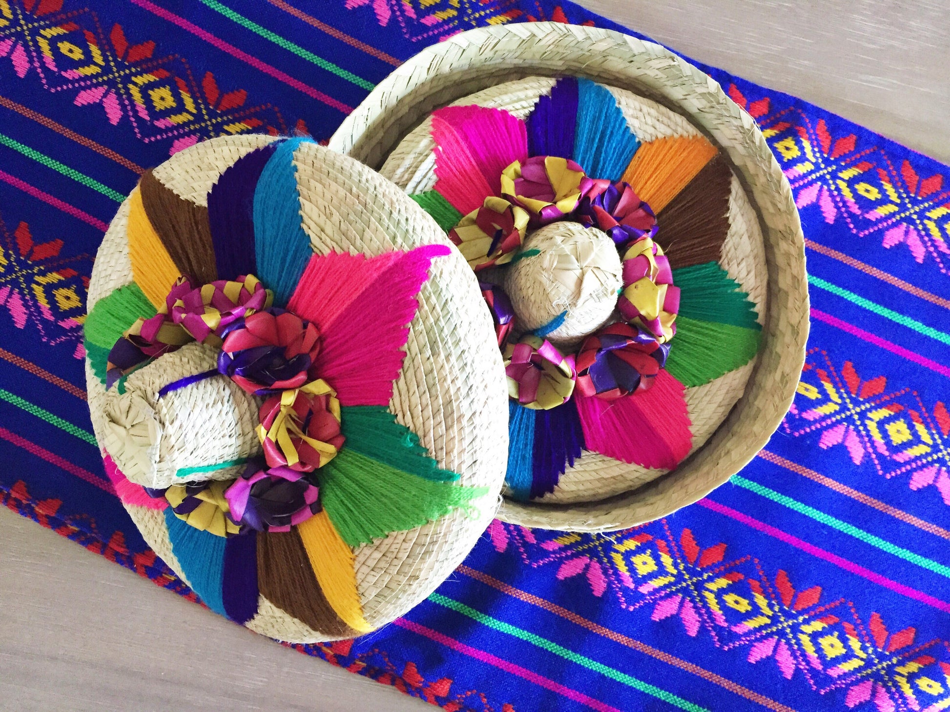 Woven decorative Baskets, Set of 2 - MesaChic - 4