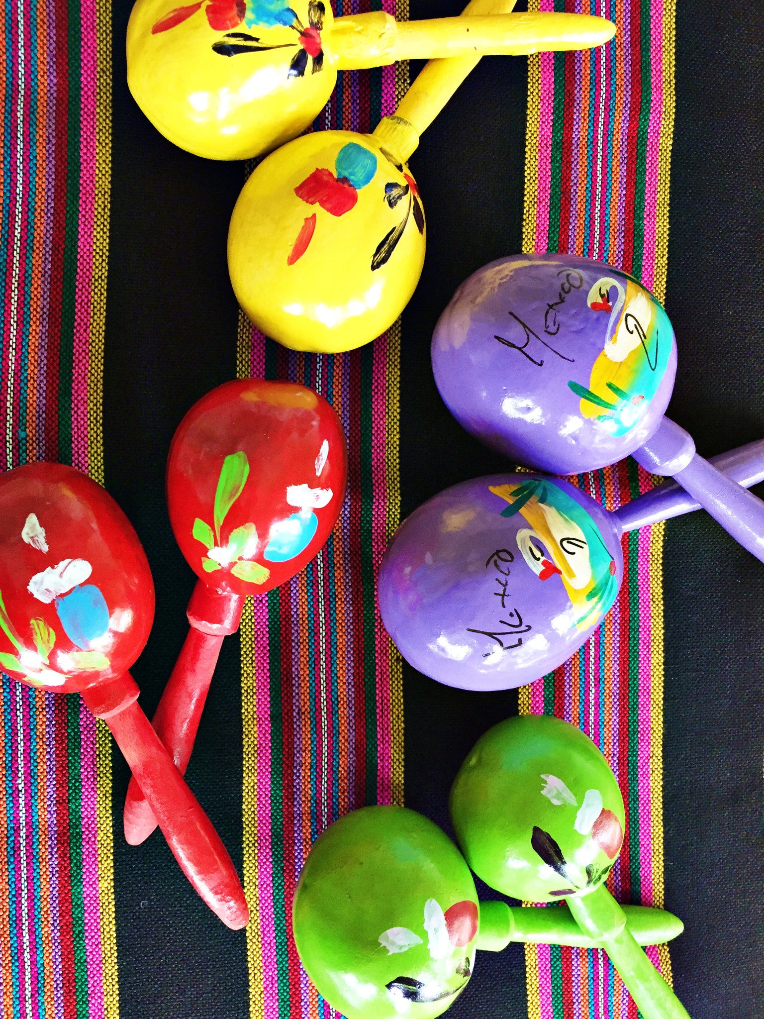 Pair of authentic Mexican Maracas colorful - MesaChic