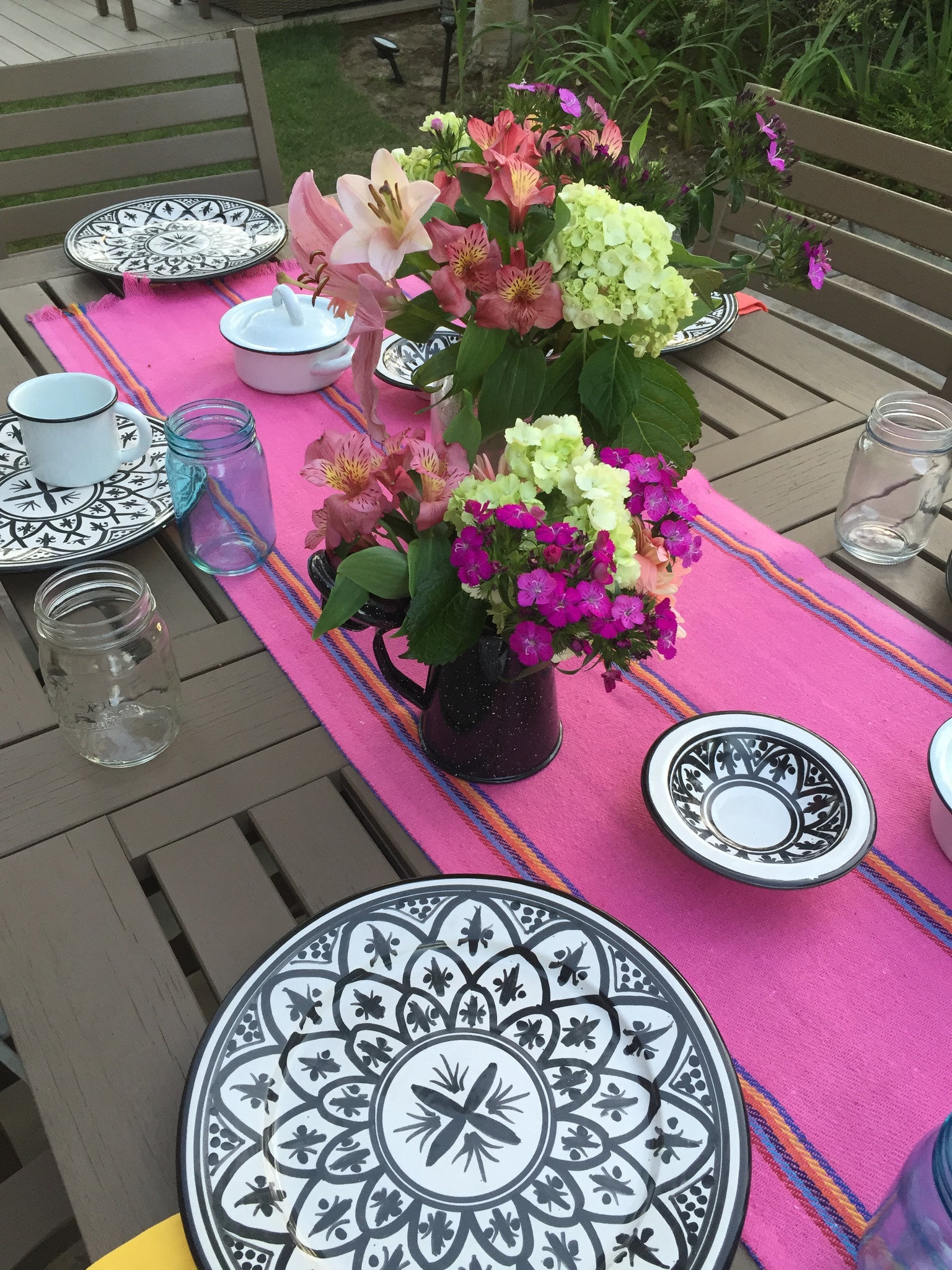 Mexican pink jerga table runner - MesaChic - 2